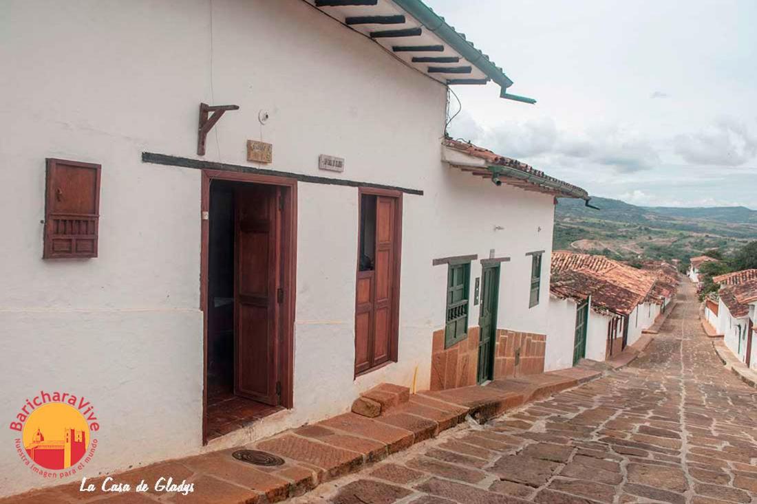La Casa De Gladys Hotell Barichara Exteriör bild